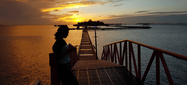 Suasana Pagi Jembatan Cinta Wisata Pulau Tidung