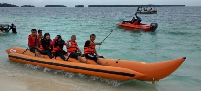 Water Sport Banana Boat Wisata Pulau Harapan