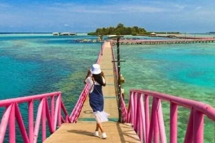 Objek Wisata Jembatan Cinta Pulau Tidung